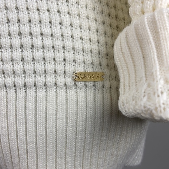 Calvin Klein cream off while pullover knit sweater - Picture 5 of 8